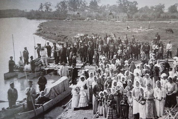1897 г. Члены экспедиции В.П.Маргаритова и жители села Мильково.